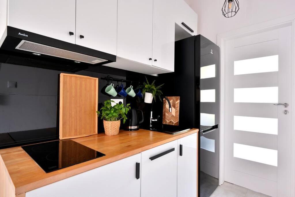 Saska Kepa -Ul. Francuska 2' Min Apartment Варшава Екстериор снимка