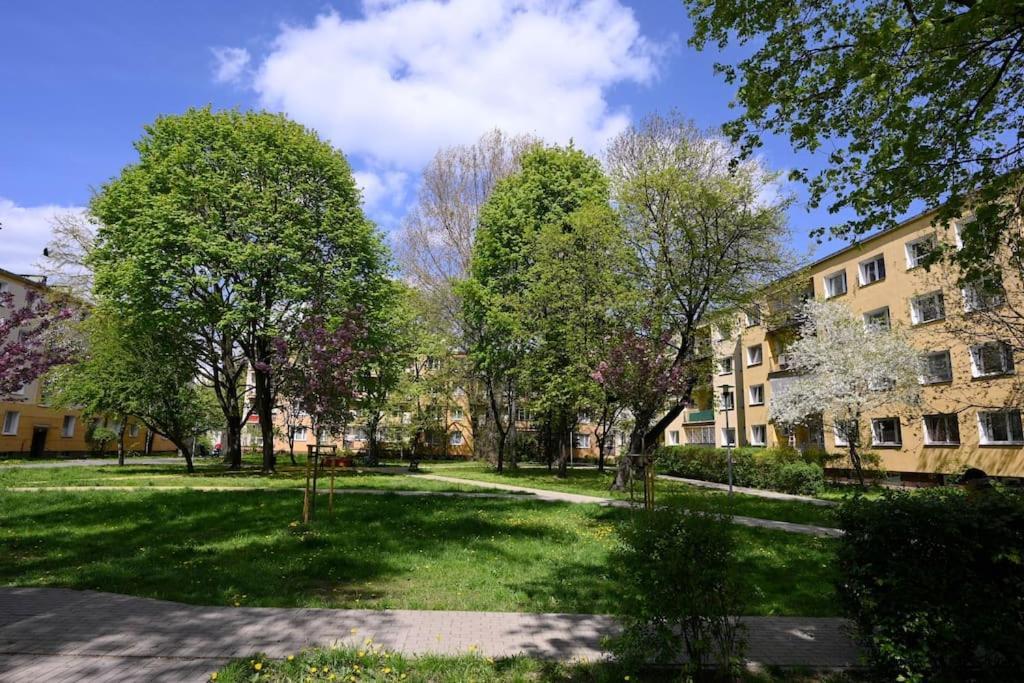 Saska Kepa -Ul. Francuska 2' Min Apartment Варшава Екстериор снимка